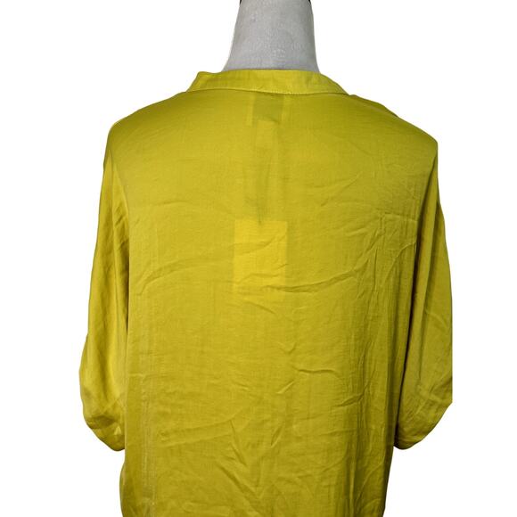 Industry Republic Top Airflow Fabric Button Up Short Sleeves Yellow Green M NWT - Picture 7 of 11